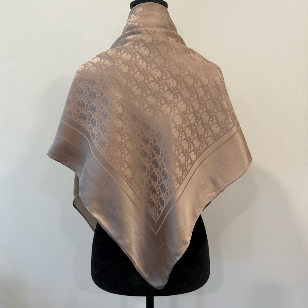 Dior Silk Scar 90 Carré Blush Beige Logo Hand Rolled Made in France - Picture 7 of 13